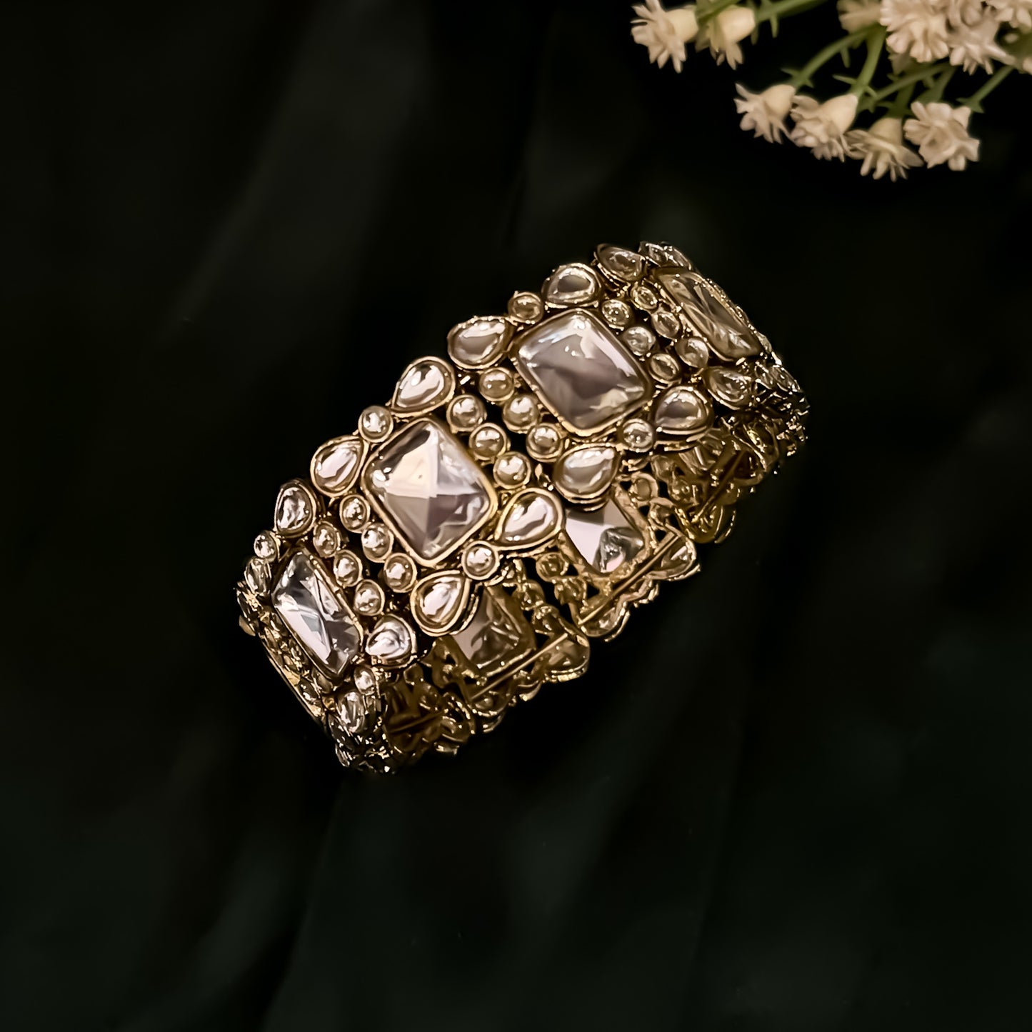 Nihan Kundan Openable Bracelet/Kada - Golden