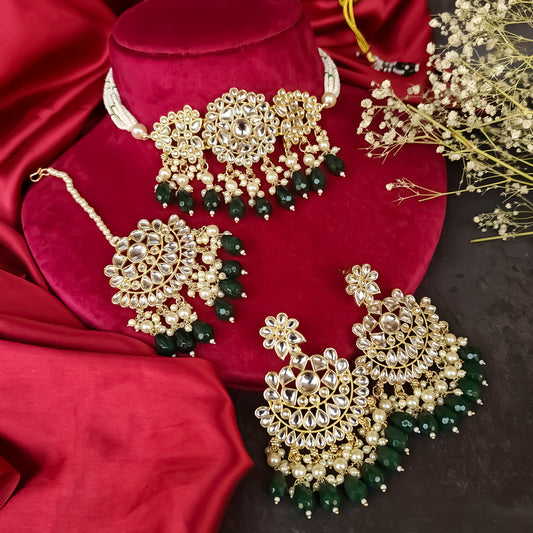 Amber Dabi Kundan Necklace Set - Green