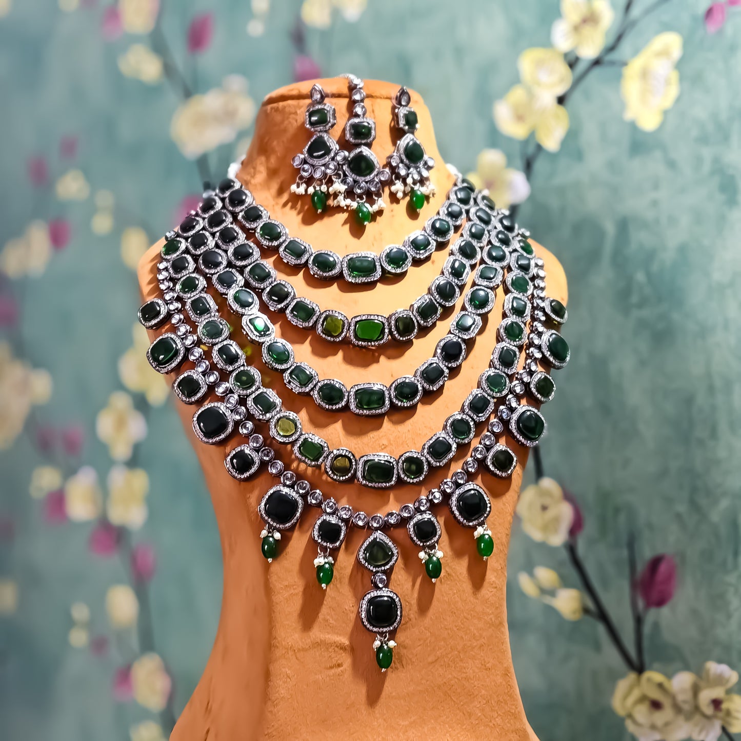 Parineeti Inspired Necklace Set - Emerald Green