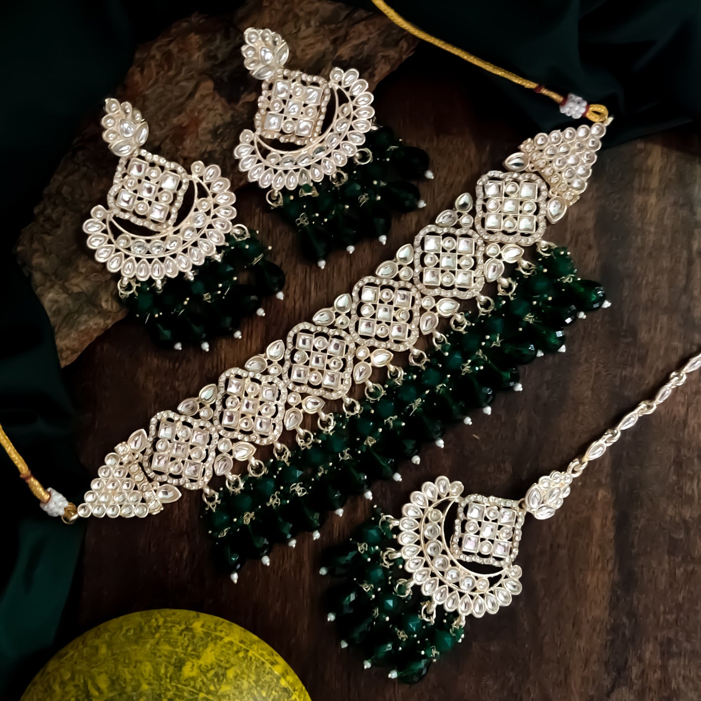Raisha Kundan Necklace Set - Green