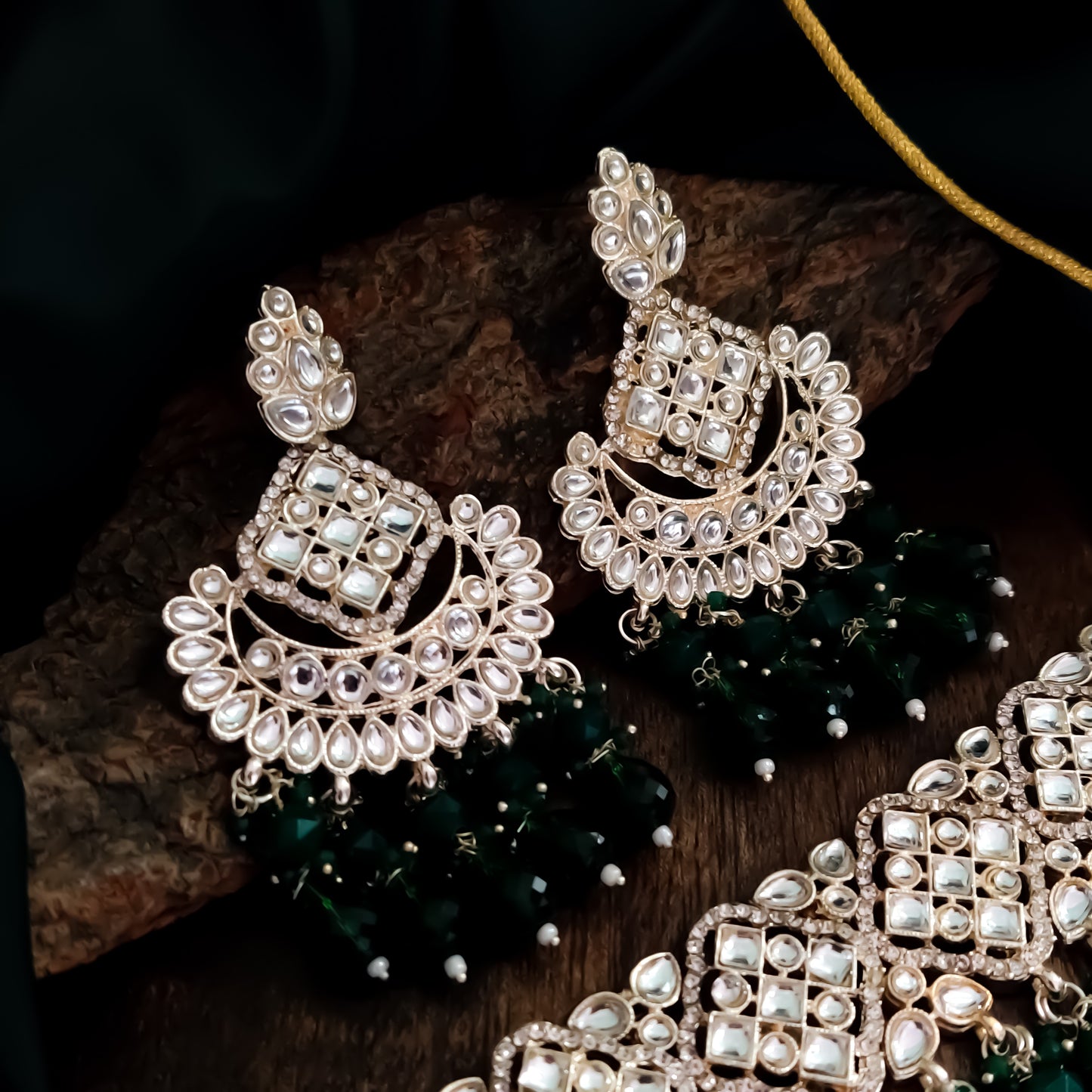 Raisha Kundan Necklace Set - Green