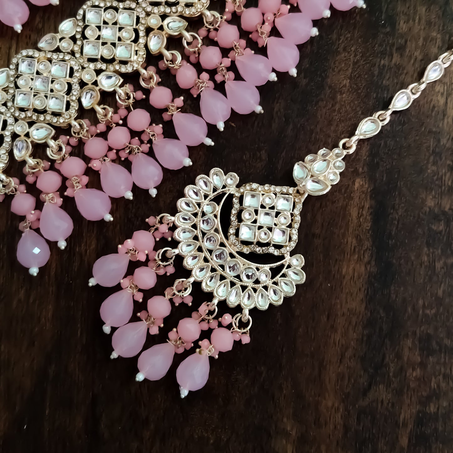 Raisha Kundan Necklace Set - Light Pink