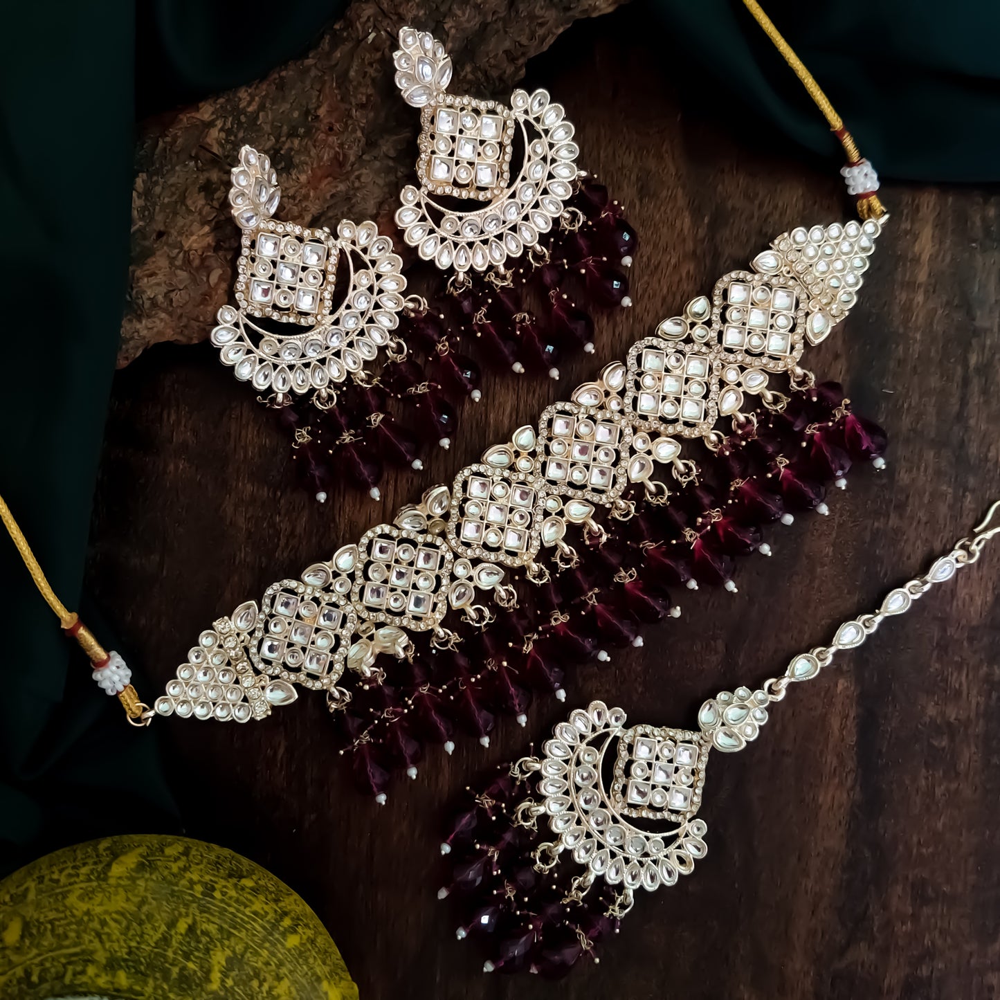 Raisha Kundan Necklace Set - Wine