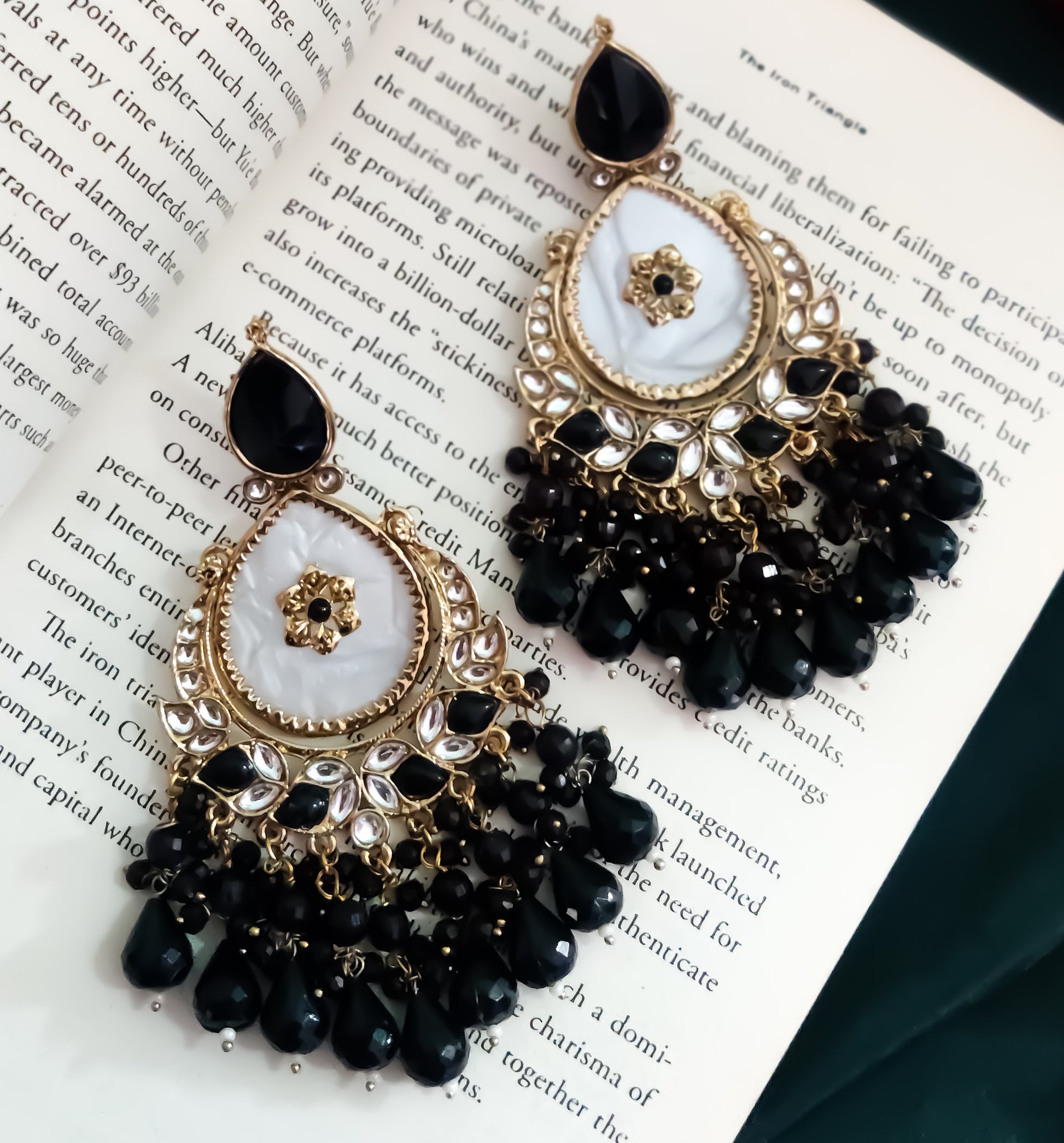 Suhana Chandbali Earrings - Black