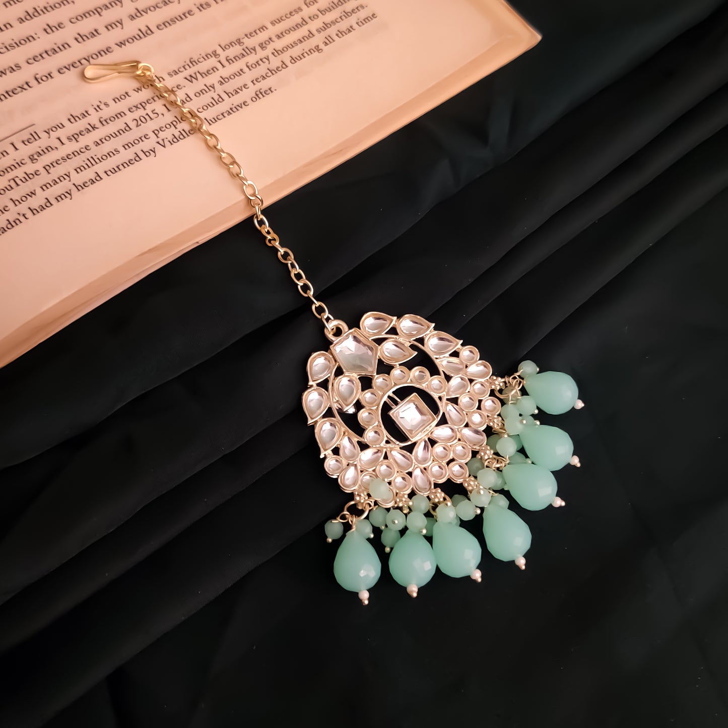 Kirat Kundan Necklace Set - Mint Green