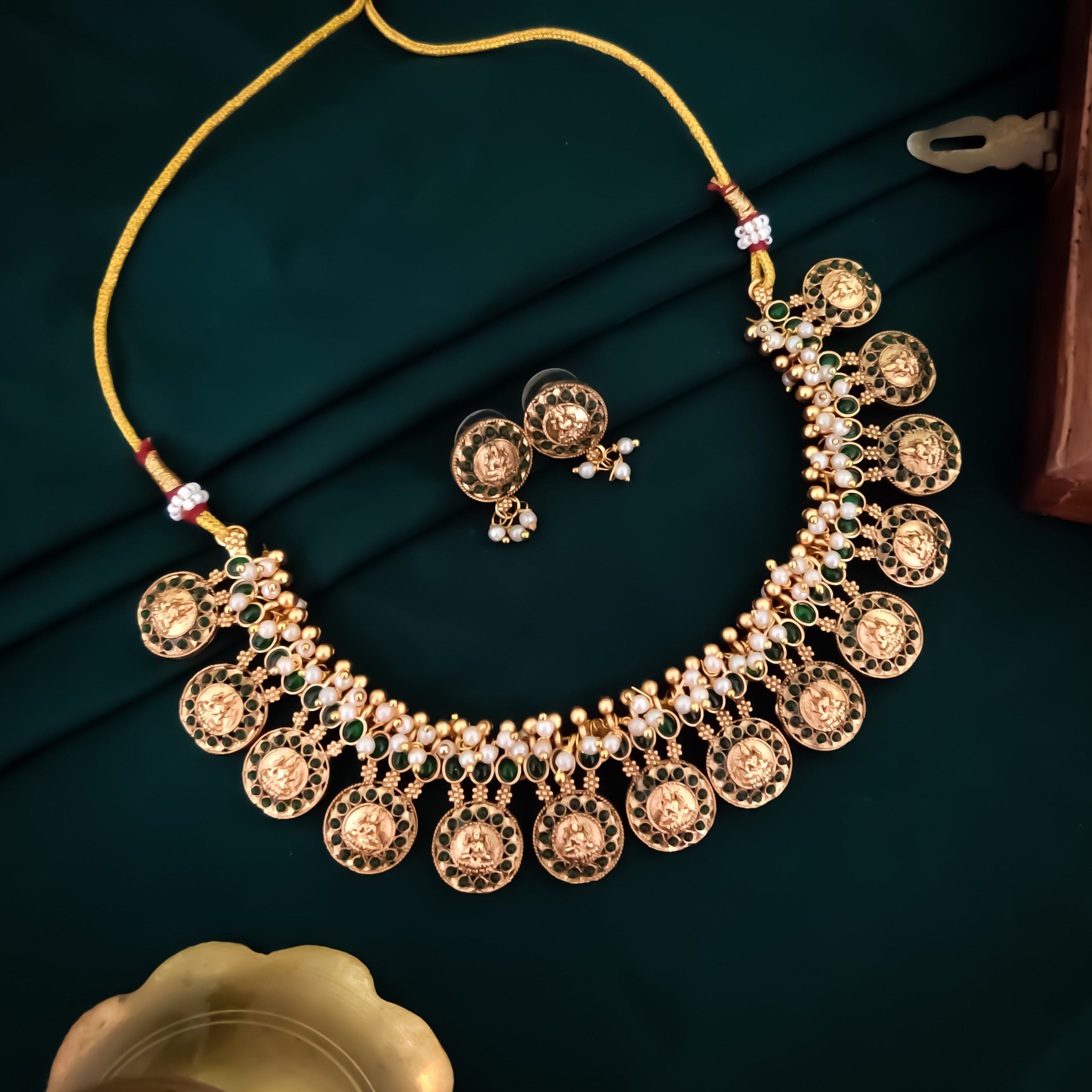 Alankrita Pearl Necklace Set The Shopping Tree