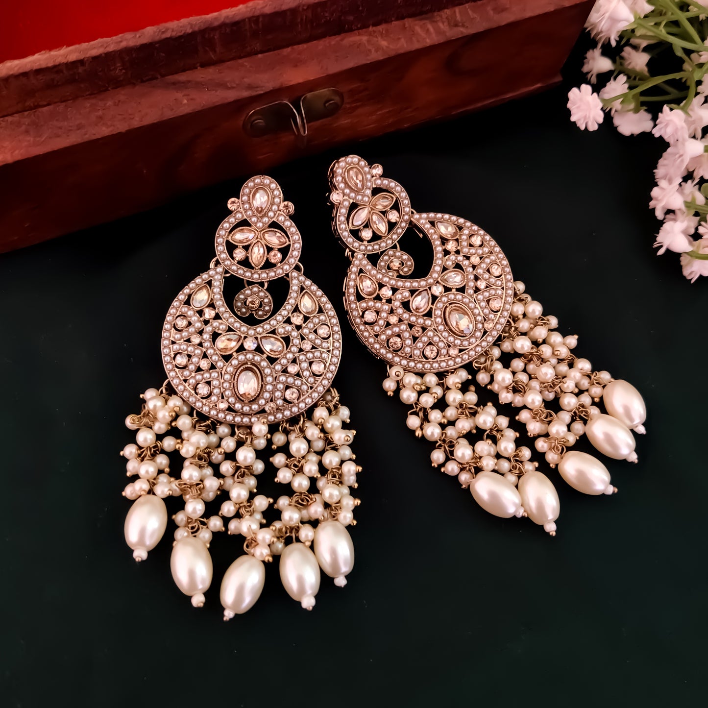 Hridya Jadau Reverse AD Necklace Set - Golden/Ivory