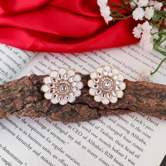 Shahida Kundan Stud Earring - Ivory