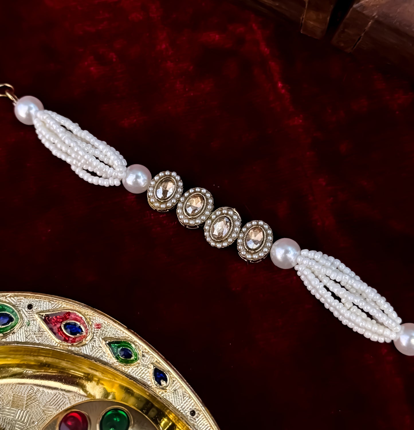 Rene Jadau Kundan Bracelet - Golden