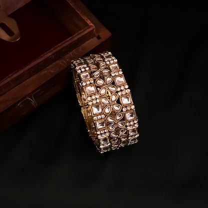 Keren Kundan Openable Bangles/Kada - Golden