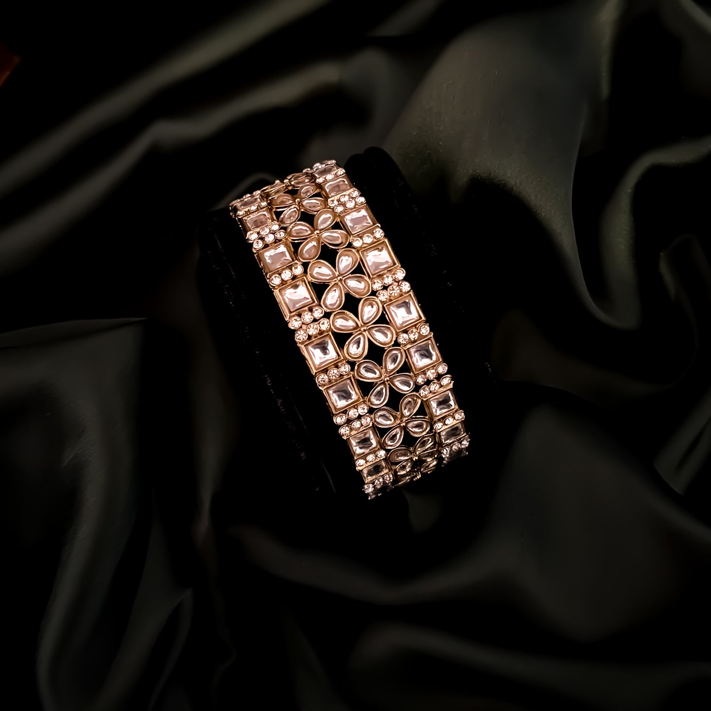 Keren Kundan Openable Bangles/Kada - Golden