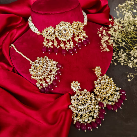 Amber Dabi Kundan Necklace Set - Wine