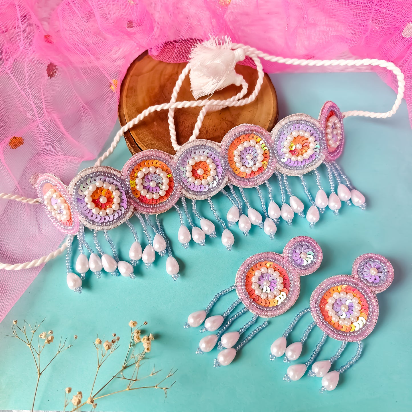 Serah Hand Embroidered Necklace set- Lavender