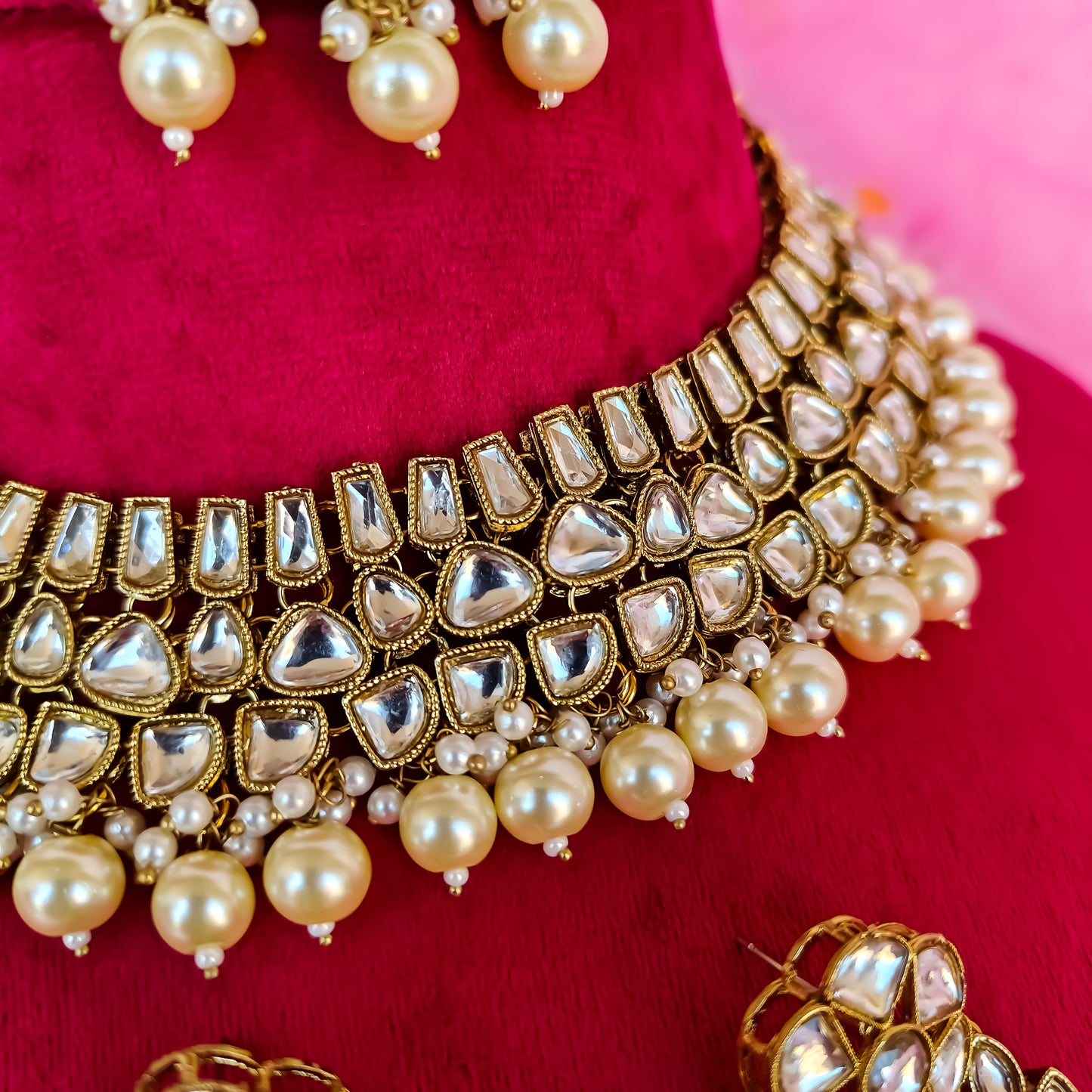 Kisma Dabi UNCUT Kundan Necklace Set - Golden