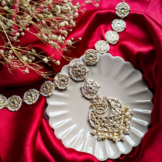 Shilpa Golden Kundan Seeshphool / Mathapatti