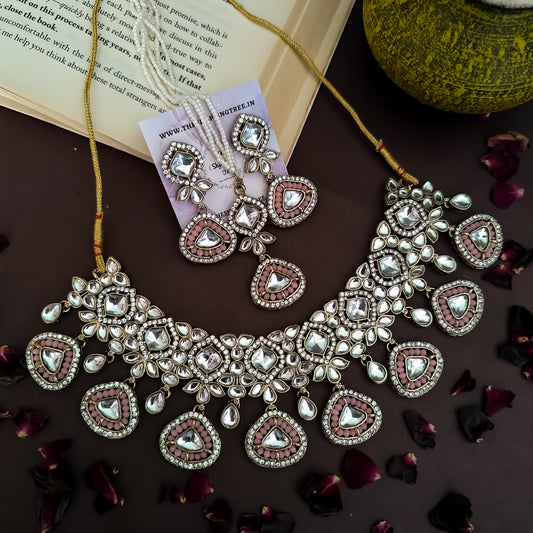 Naina Kundan Necklace Set - Baby Pink