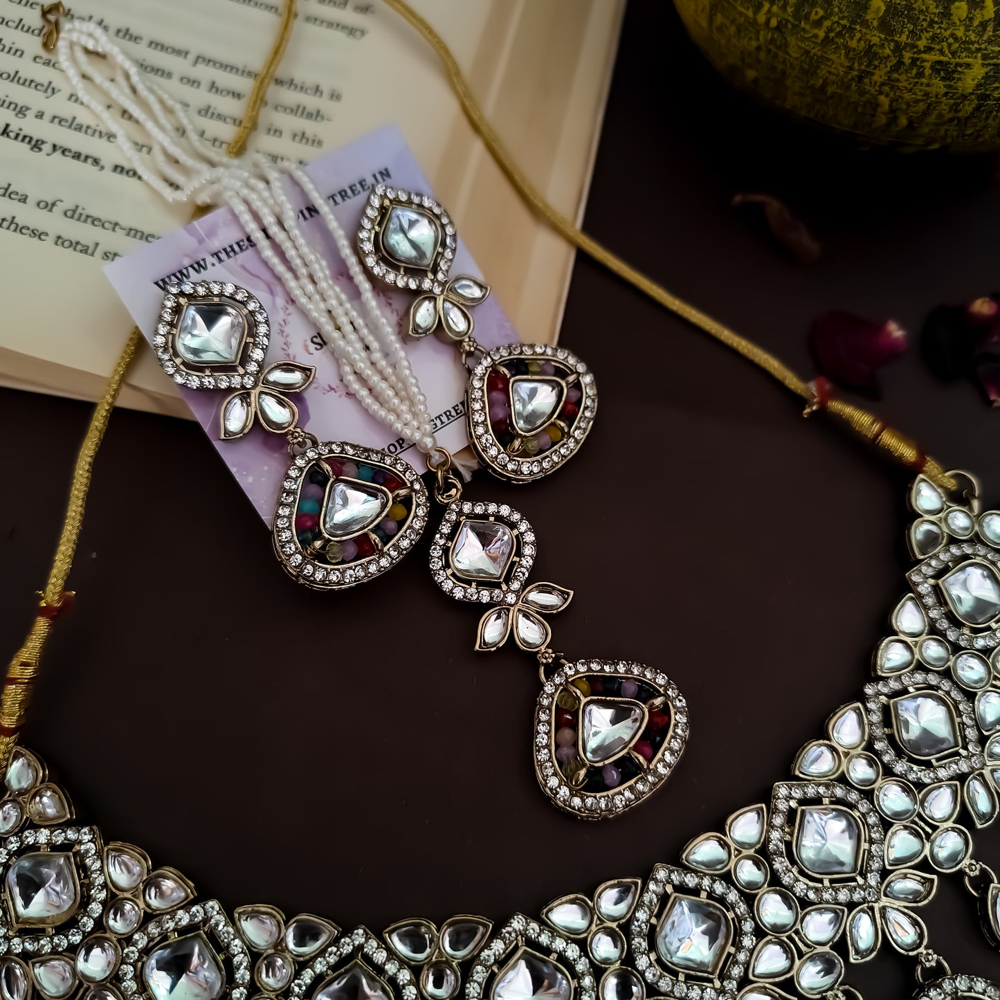 Naina Kundan Necklace Set - Multi