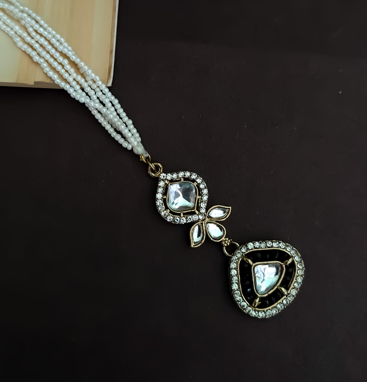 Naina Kundan Necklace Set - Black