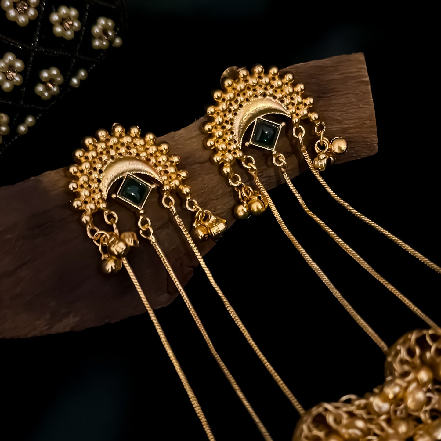 Aashna Kashmiri Brass Dejhoor Jhumka Ghungroo Earrings - Green