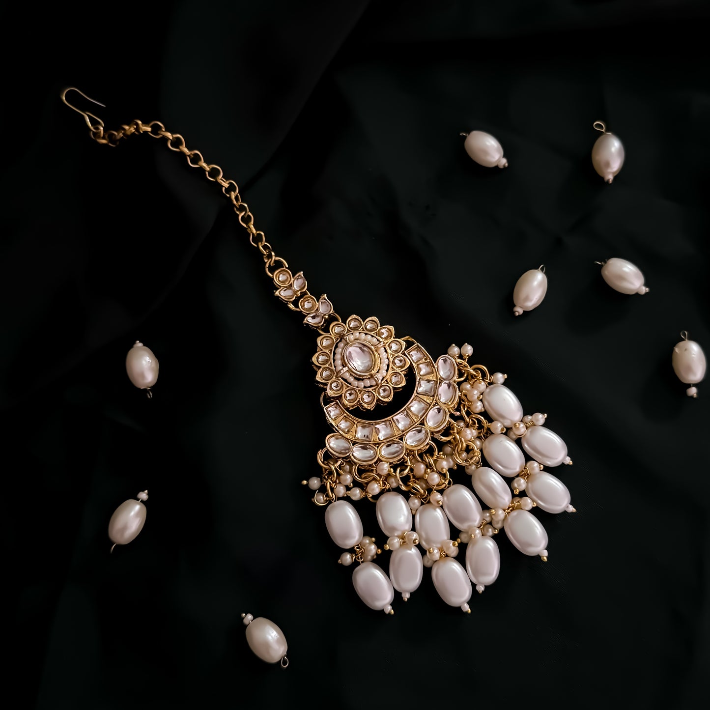 Taniya Kundan Pearl Jhallar Necklace Set - Ivory