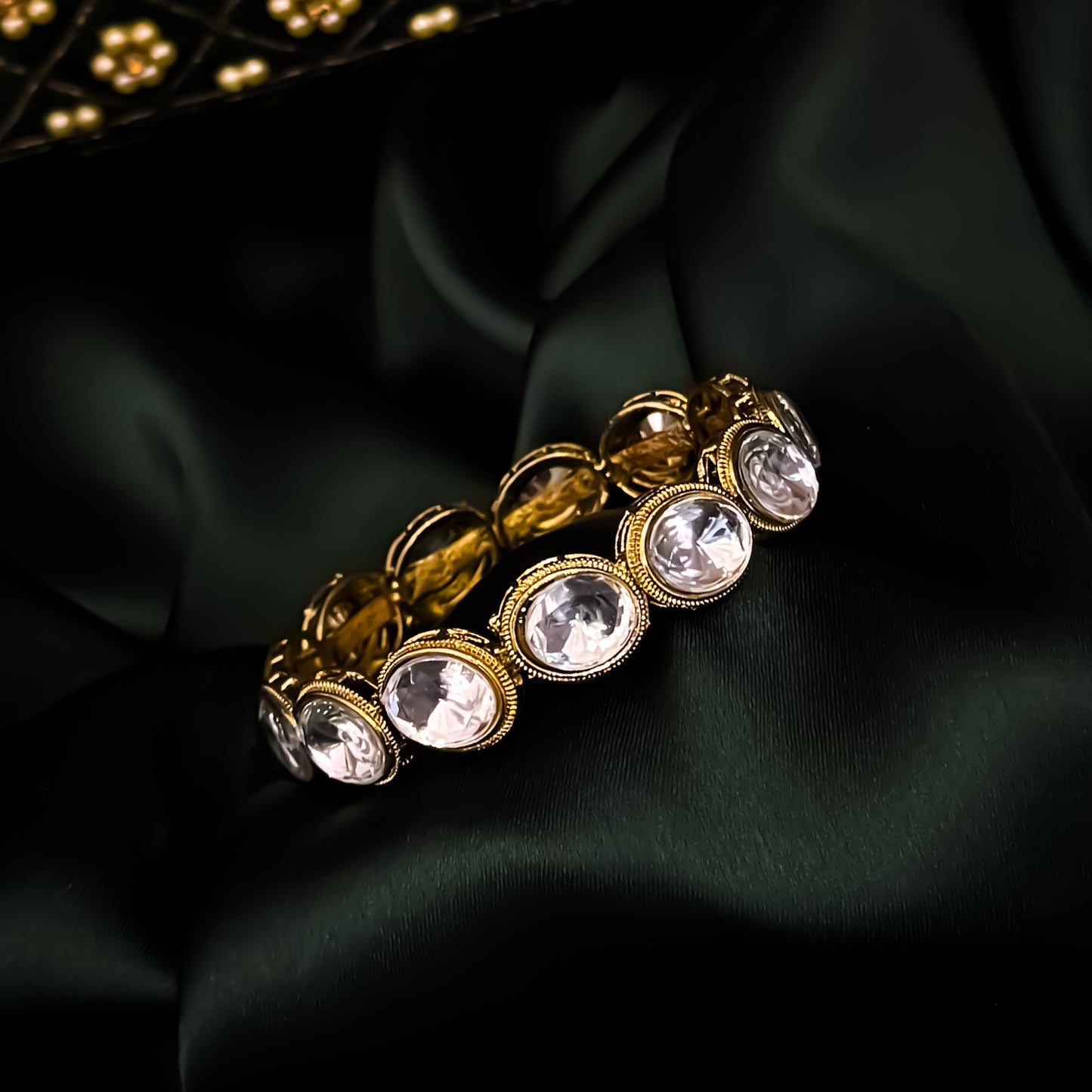 Shrenu Kundan Openable Bracelet/Kada - Golden