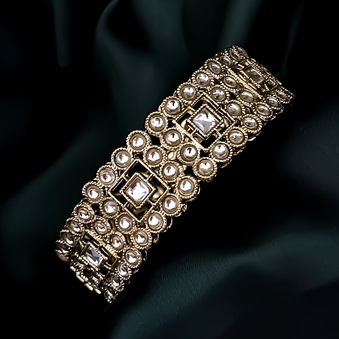 Meera Kundan Openable Bracelet/Kada - Golden