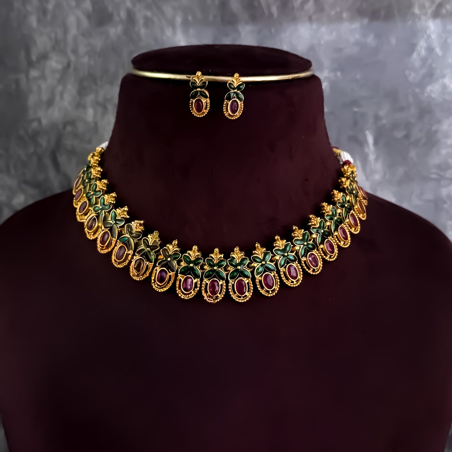 Rashi Temple Motif Necklace Set - Ruby & Green