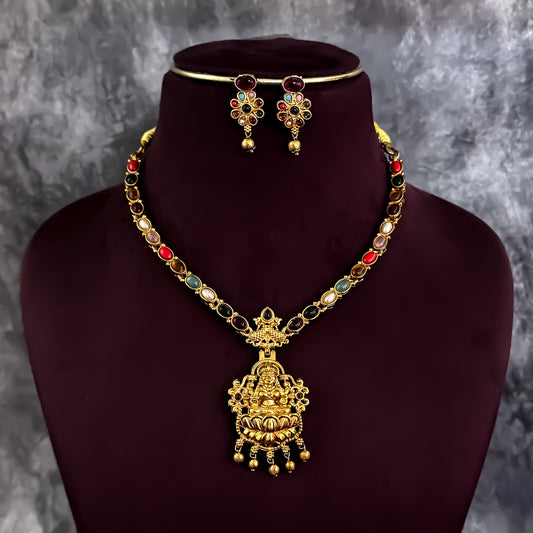 Riyana Lakshmi Navartan Necklace Set