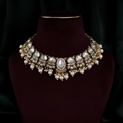 Rajnandini Kundan Pearl Necklace  - Golden