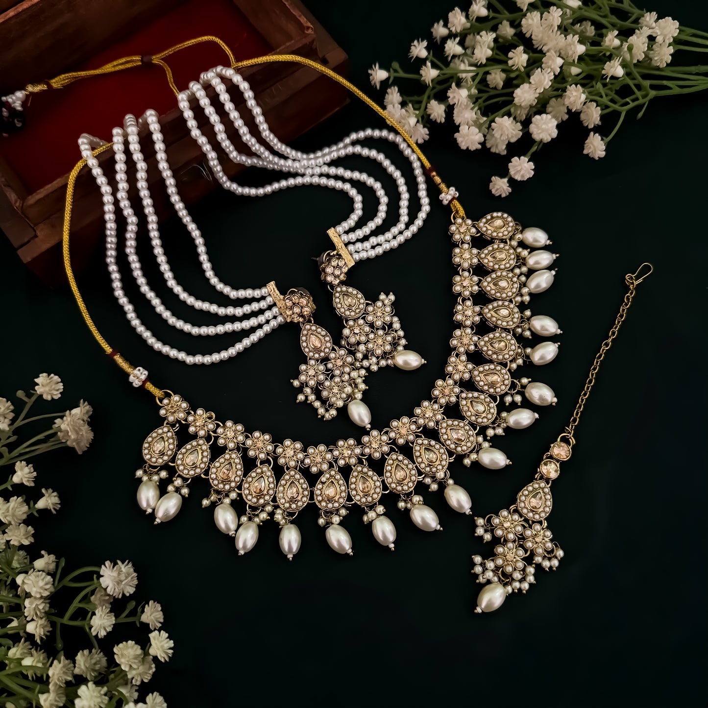Inaya Jadau Reverse AD Necklace Set - Golden