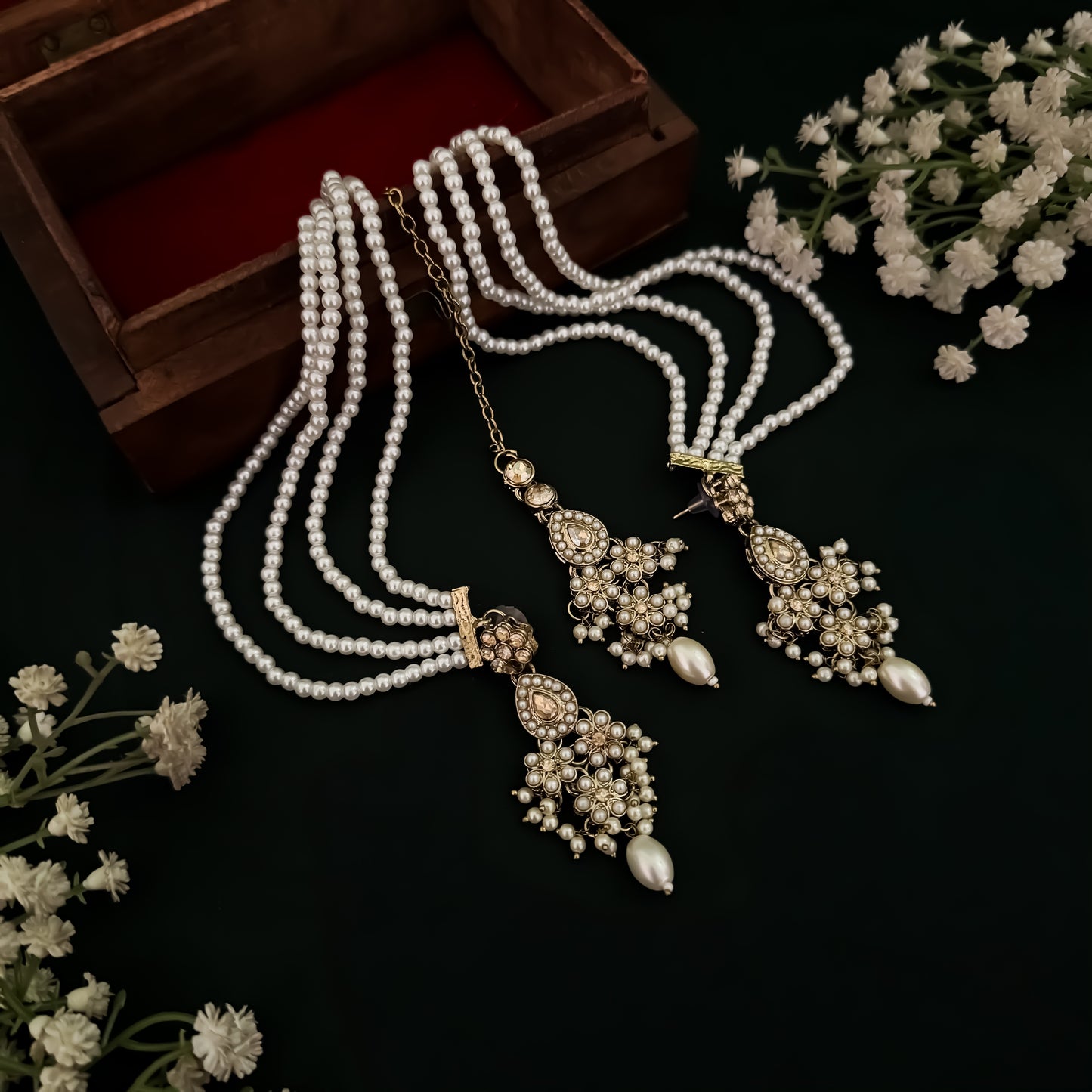 Inaya Jadau Reverse AD Necklace Set - Golden