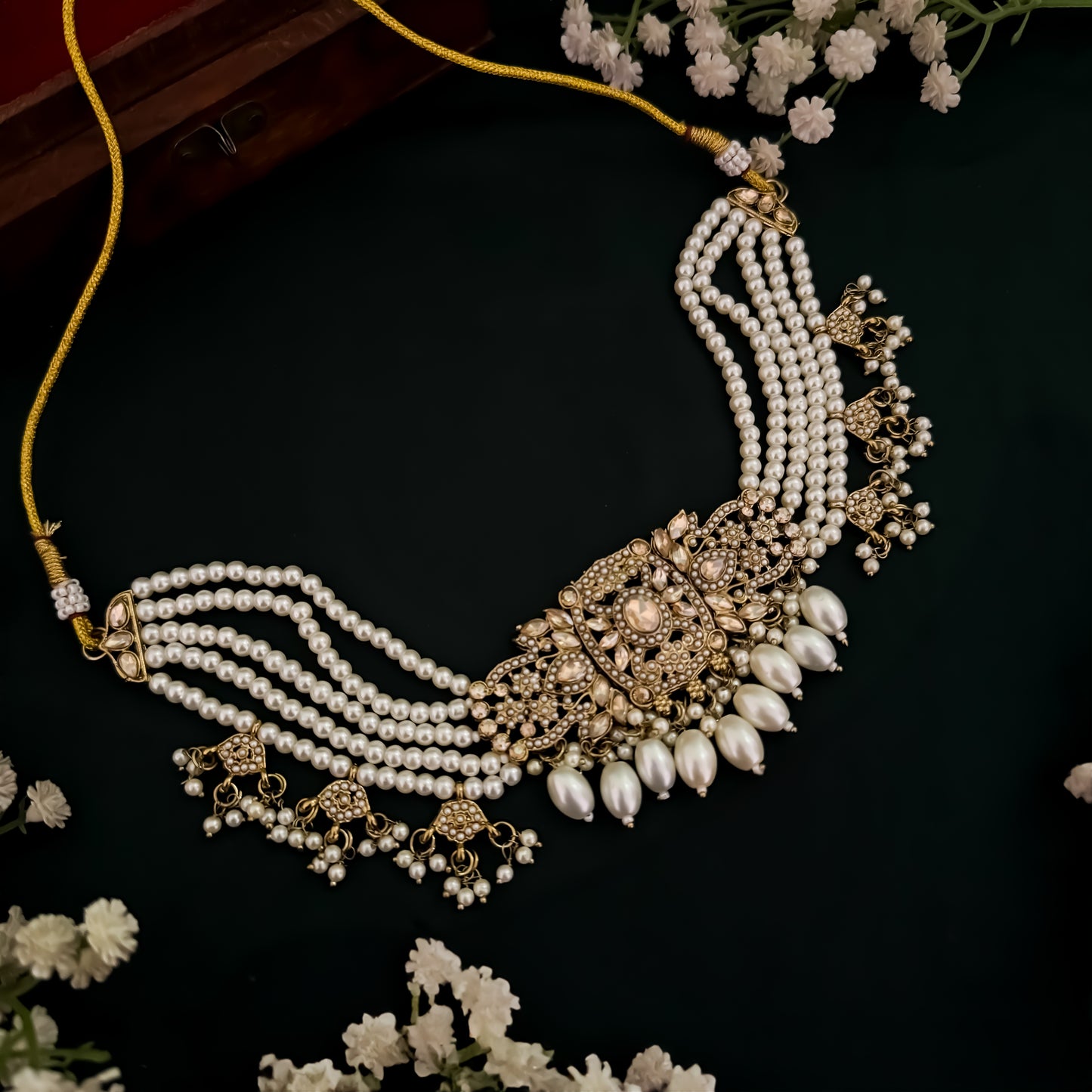 Zainab Jadau Reverse AD Necklace Set - Golden
