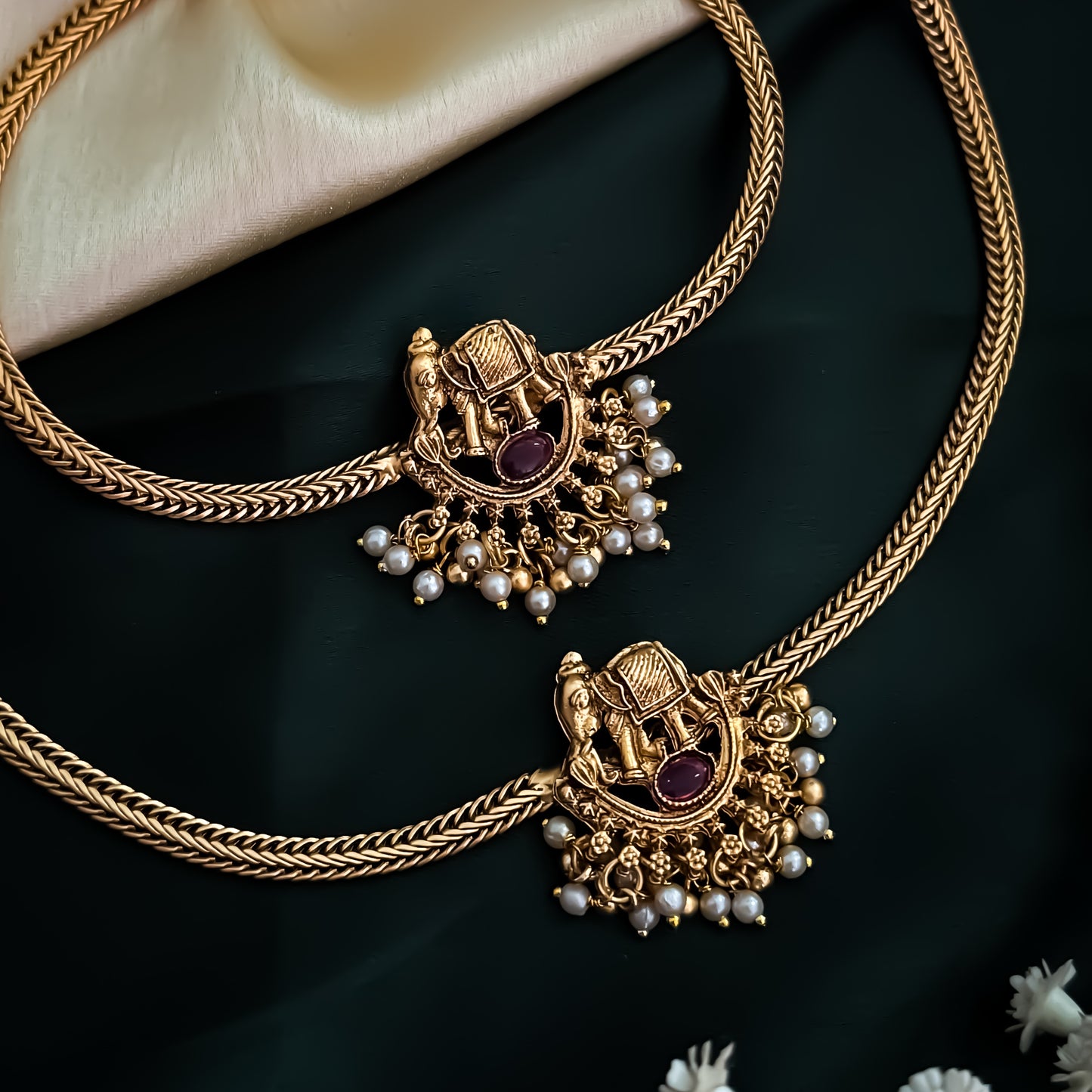 Breshna Temple Anklet - Pink & Golden