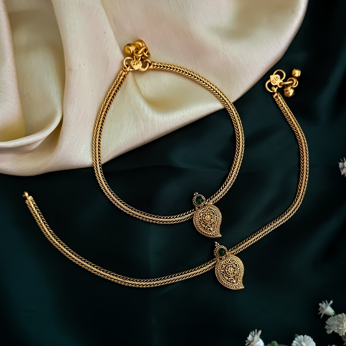 Bairagi Floral Temple Anklet - Green & Golden