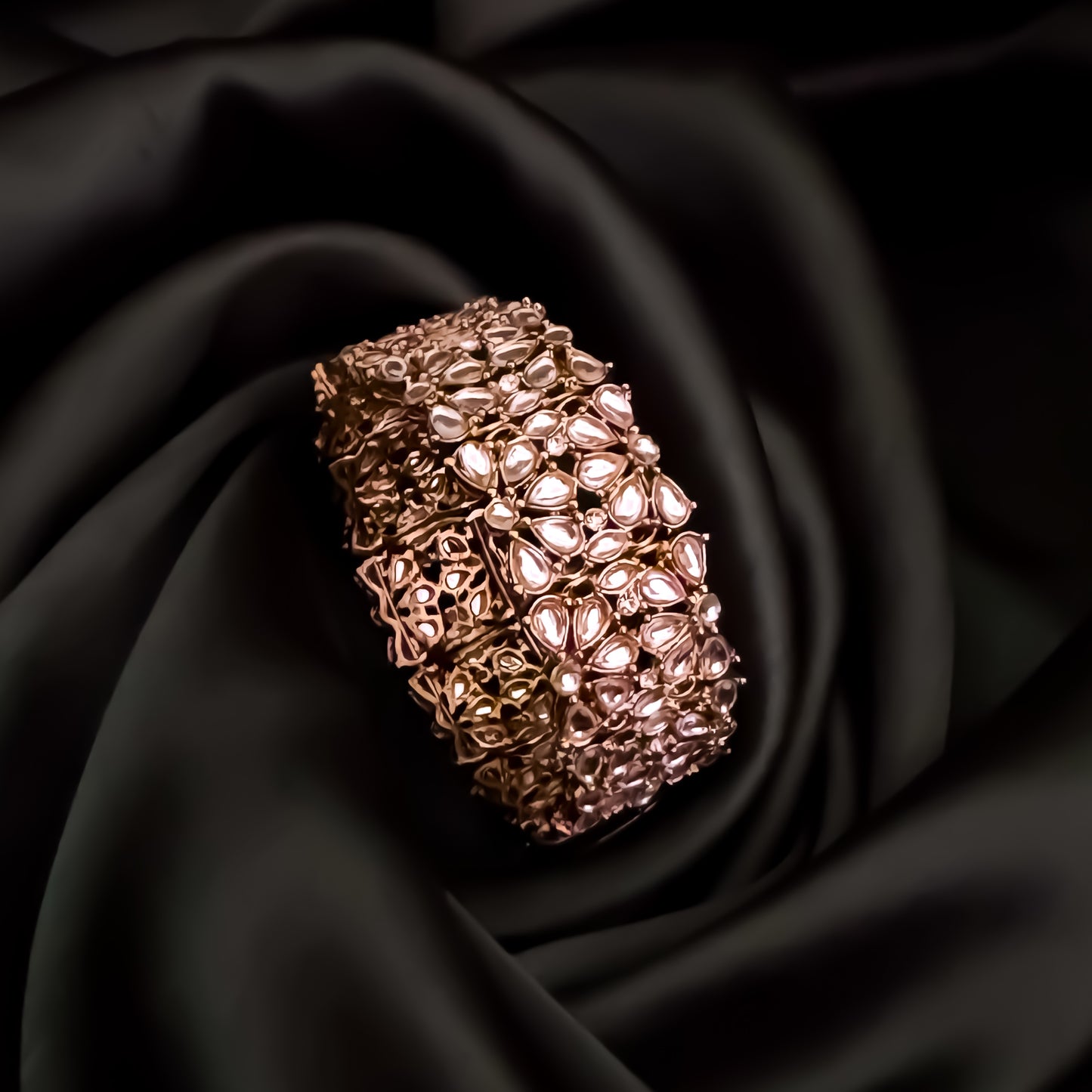 Maryam Kundan Openable Bracelet/Kada - Golden