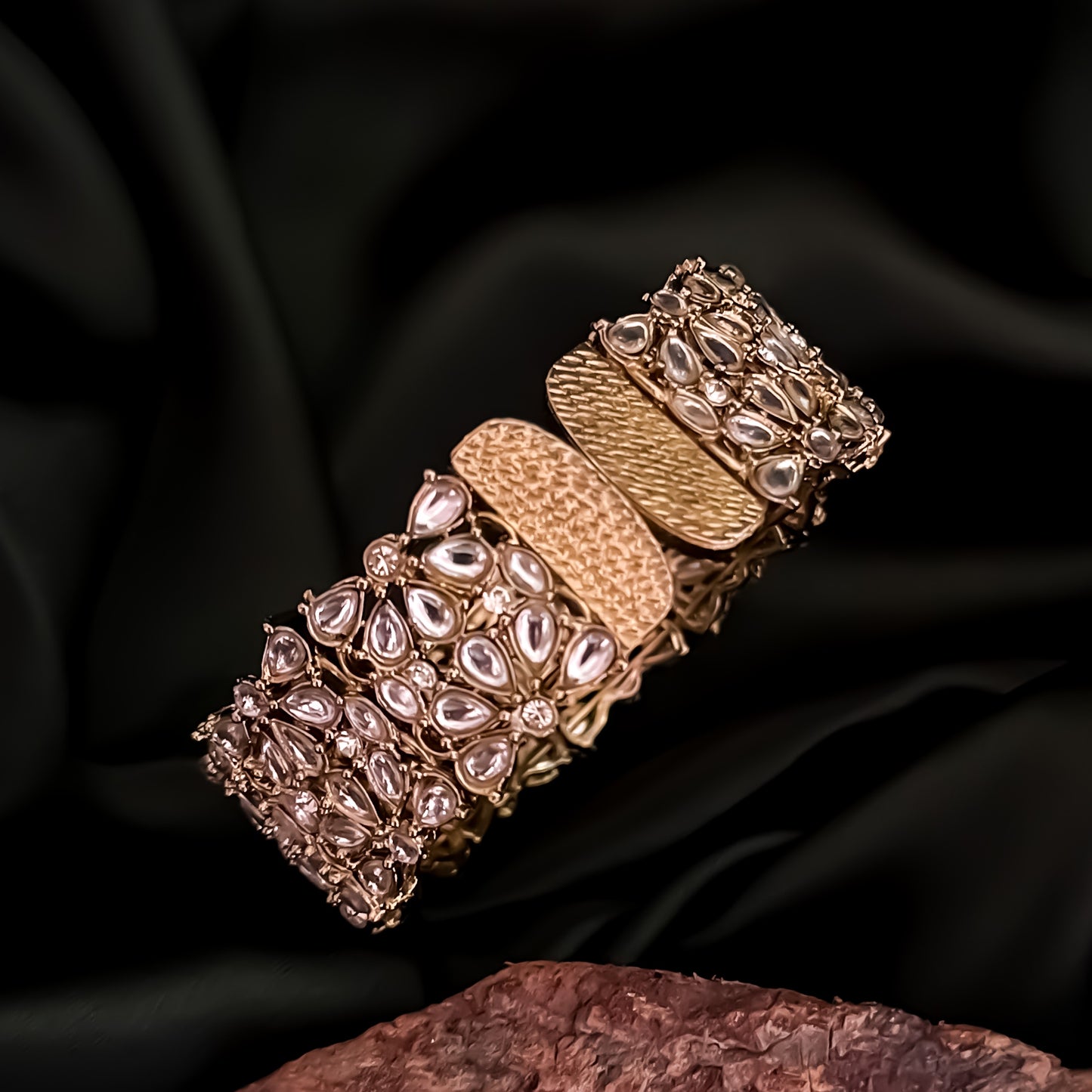 Maryam Kundan Openable Bracelet/Kada - Golden