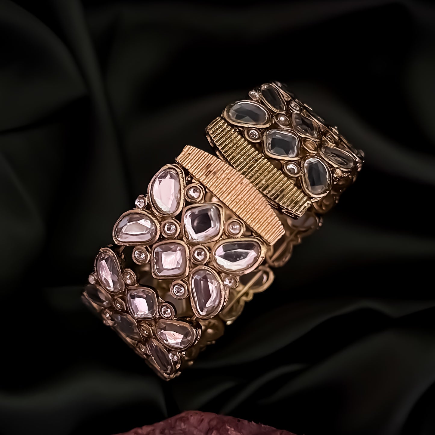 Zainab Kundan Openable Bracelet/Kada - Golden