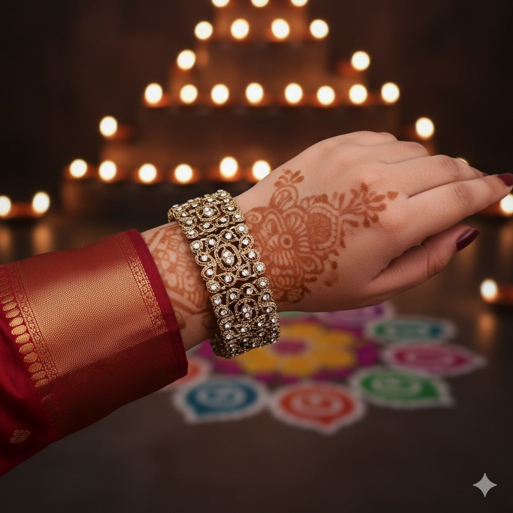 Sabrina Kundan Openable Bracelet/Kada - Golden