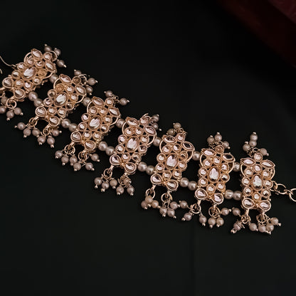Amara Kundan Adjustable Bracelet - Golden