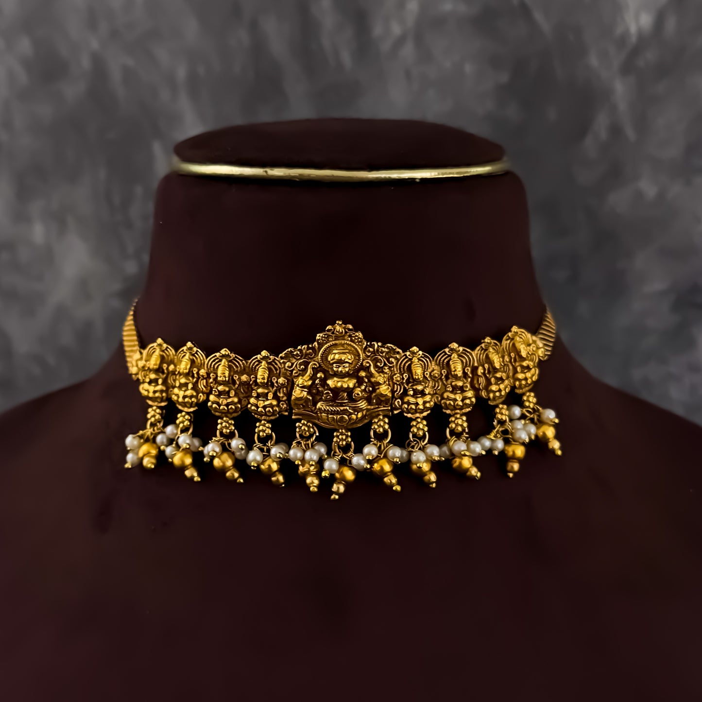 Niranjini Lakshmi Choker Necklace Set - Golden