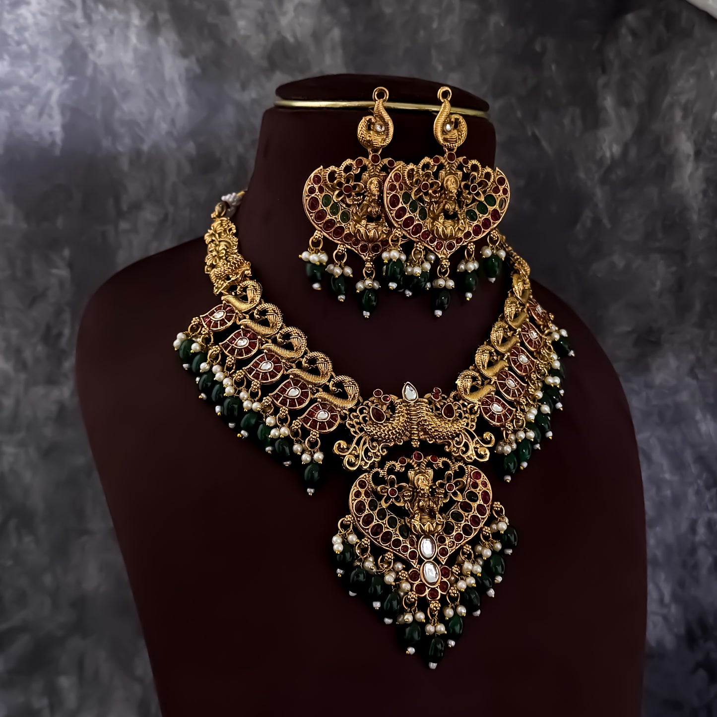 Ratna Lakshmi Necklace Set with Earrings - Golden & Green