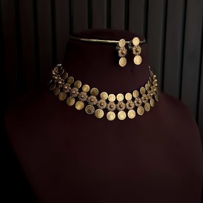 Nigah Gold Coin Kashumala Golden Necklace Set