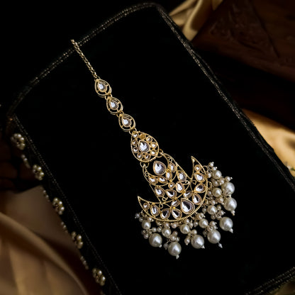 Gehna Kundan Pearl Maang Teeka - Golden