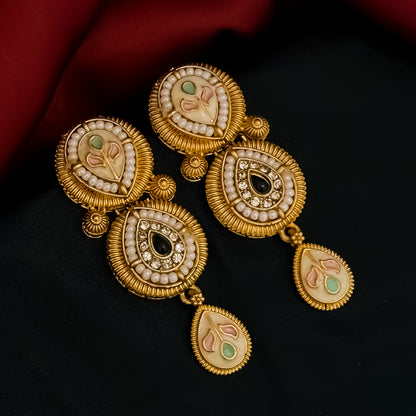 Jeevika Rajwadi Matte Polish Necklace Set - Pink & Green