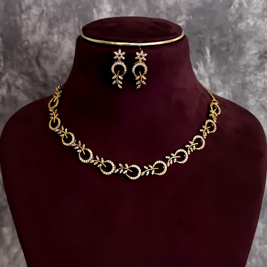 Harini Minimal AD Necklace Set