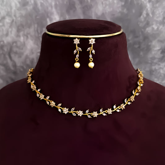 Petals Diamond Minimal AD Necklace Set