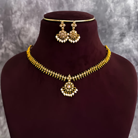 Disena Minimal Ad Necklace Set