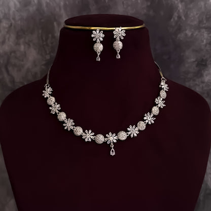 Benett AD Necklace Set