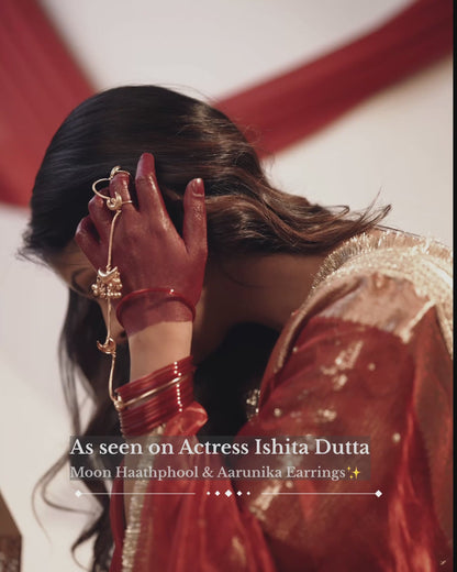 Moon Kashmiri Adjustable Brass Golden Haathphool (Pair) (As Worn By Actress Ishita Dutta)