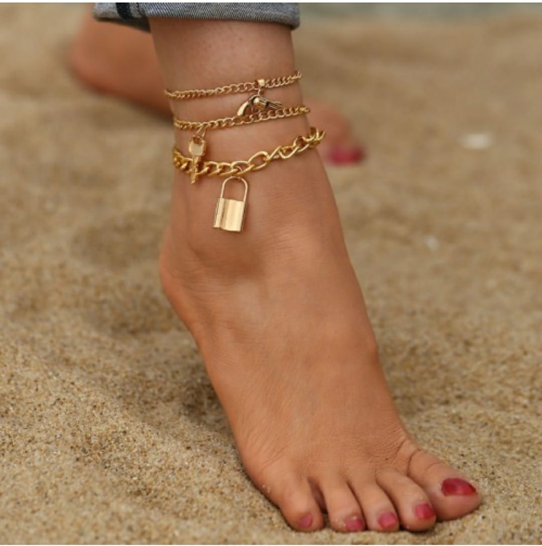 DAINTY LOCK YOUR DESIRE ANKLET - SET OF 3